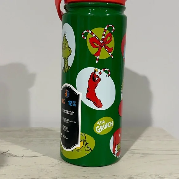 The Grinch tumbler hot or cold New - Picture 2 of 3